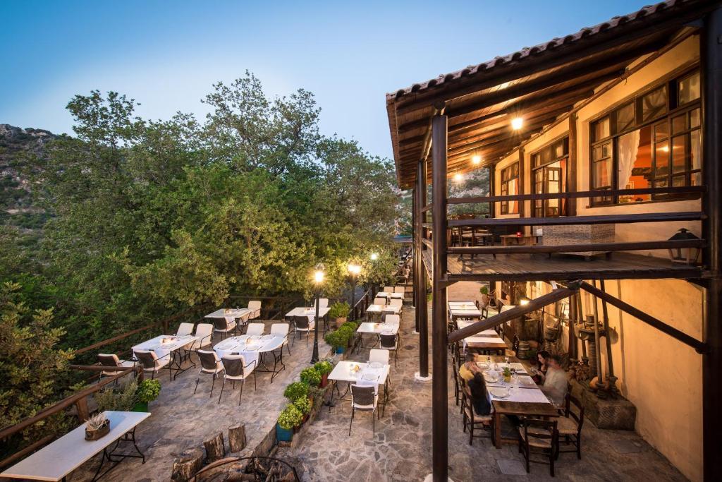 Enagron Ecotourism Village Axós Exterior foto