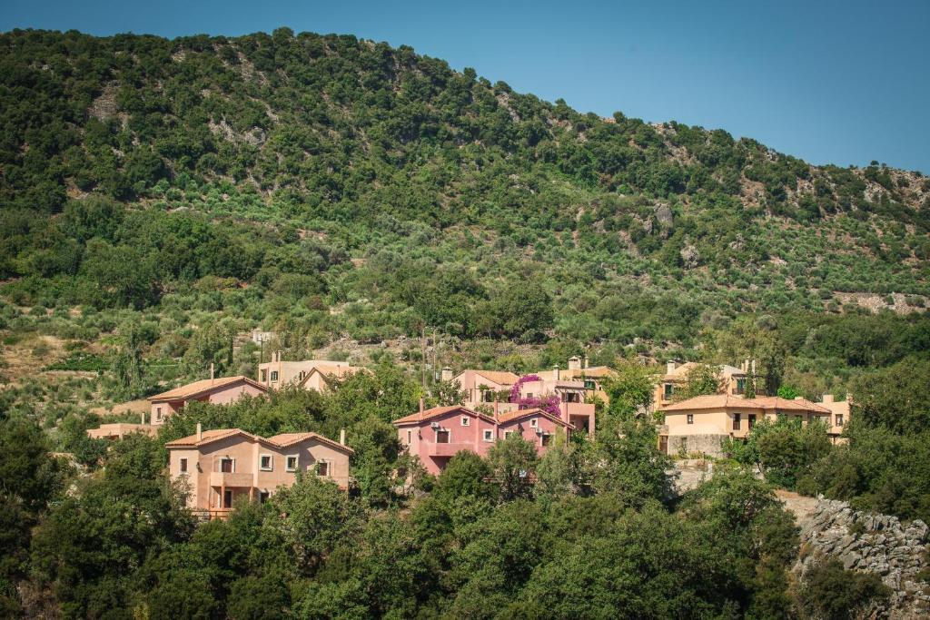 Enagron Ecotourism Village Axós Exterior foto